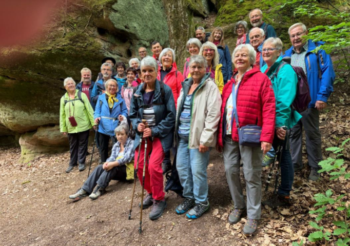 Wanderung der Senioren von Ochenbruck zum Brückkanal